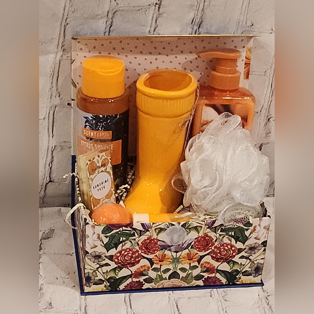 Women's Gift Basket
